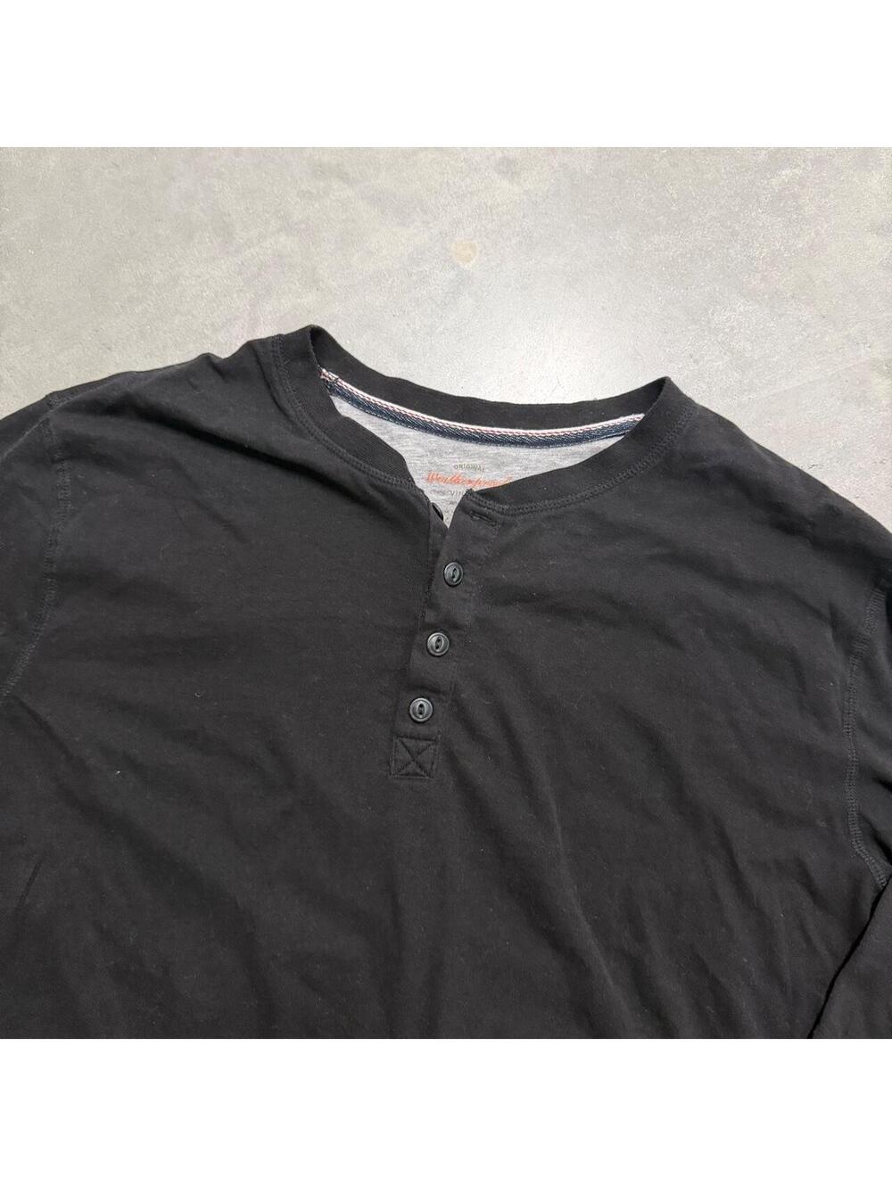2000's Men's Black Henley Long Sleeve Weatherproof Vintage Shirt Sized XL